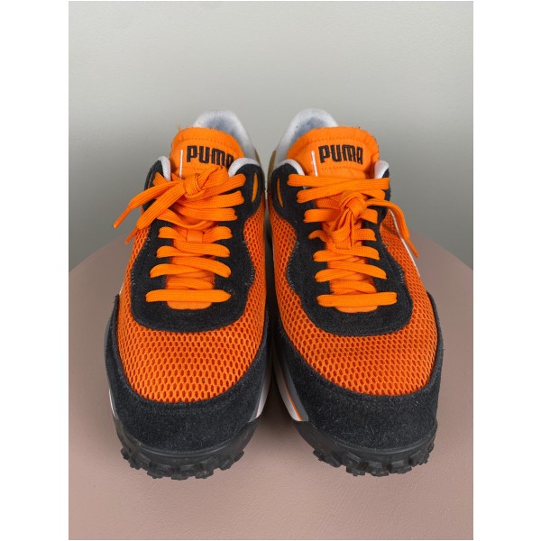 Puma str. 45 <br/> orange og sorte sneakers - Billede 2