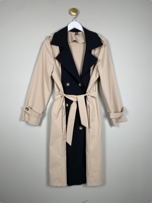 New Collection str. M <br/> trenchcoat
