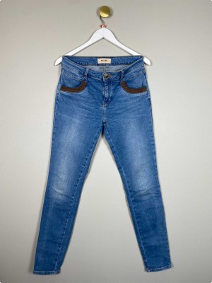 Mos Mosh str. 28 <br/> jeans med detalje ved lommer