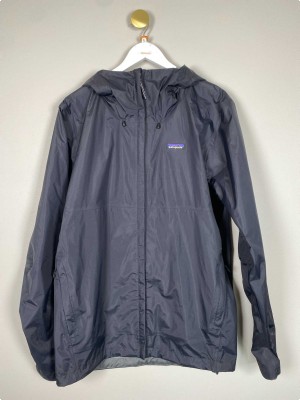 Patagonia str. XL <br/> mørkeblå regnjakke