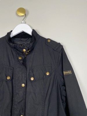 Barbour str. 40 <br/> sort jakke