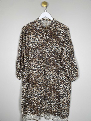 Sofie Schnoor str. S/M <br/> kjole i leopardprint