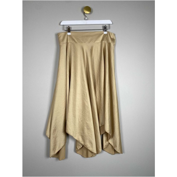 Damesalonen str. XL <br/> beige nederdel