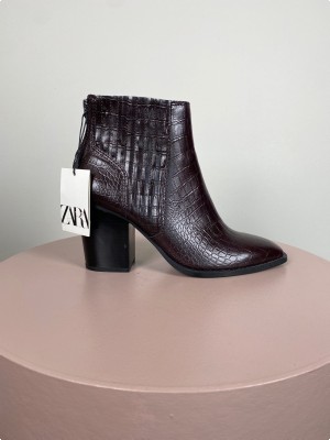 Zara str. 39 <br/> brun croco støvle