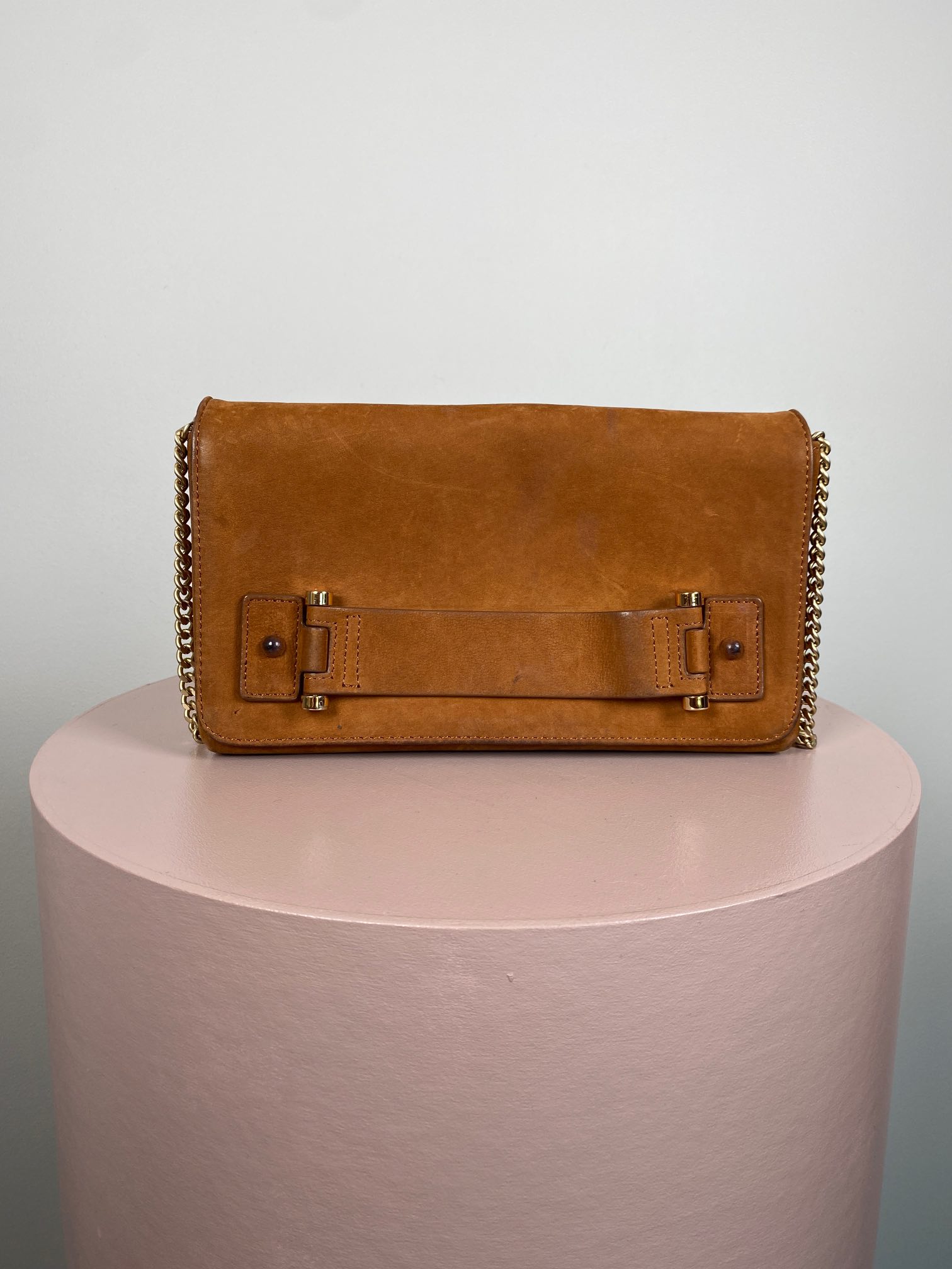 Naledi CPH <br/> brun skuldertaske med kæderem