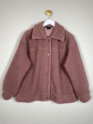 Didriksons str. 36 <br/>rosa teddy-jakke, fitter stort