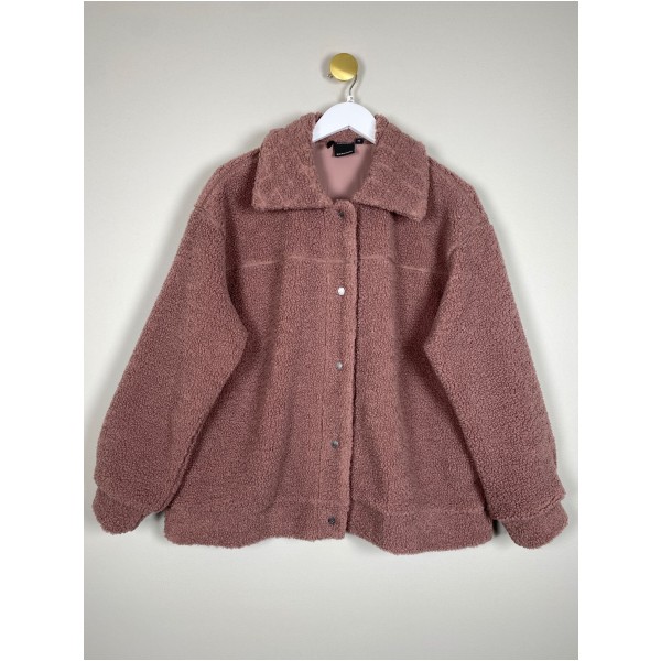 Didriksons str. 36 <br/>rosa teddy-jakke, fitter stort
