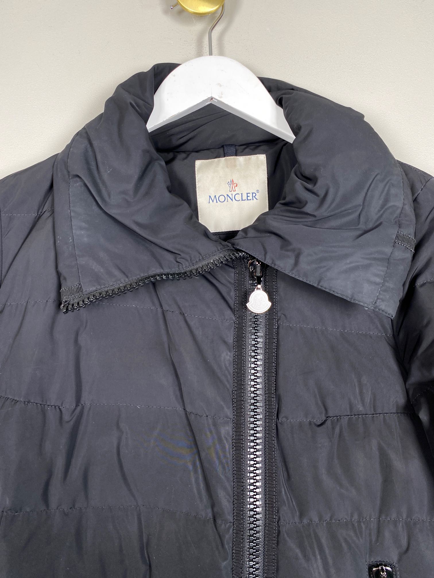 Moncler str. M <br/> sort dunjakke - Billede 4
