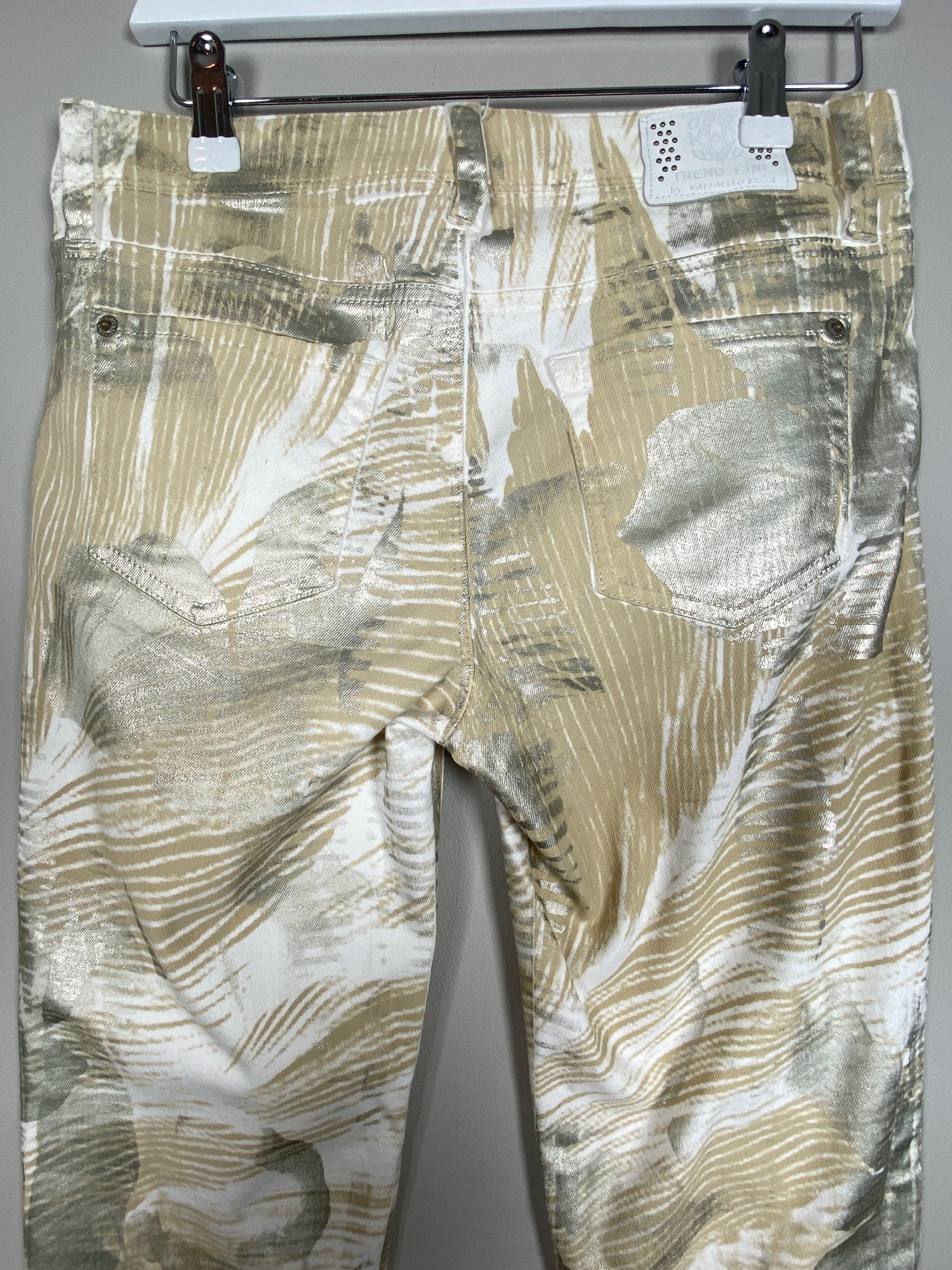 Raffaello Rossi str. 34 <br/> beige bukser med print - Billede 4