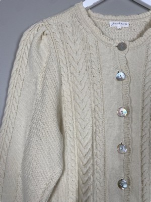 Jackpot str. S <br/> råhvid cardigan