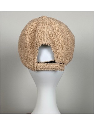 Kasket i beige teddy