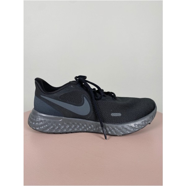 Nike str. 38 <br/b> revolution sorte sneakers