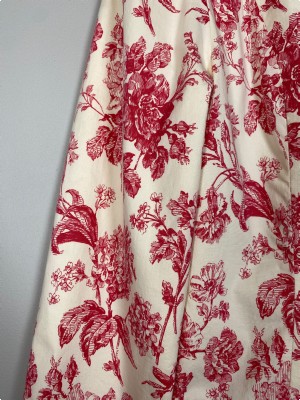 Sarazen & Silkeborg str. M <br/> råhvid blazer med pink blomster