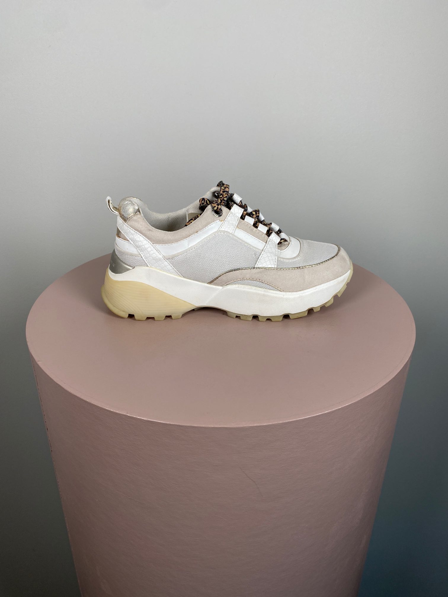 Kurt Geiger str. 38 <br/> lyse sneakers