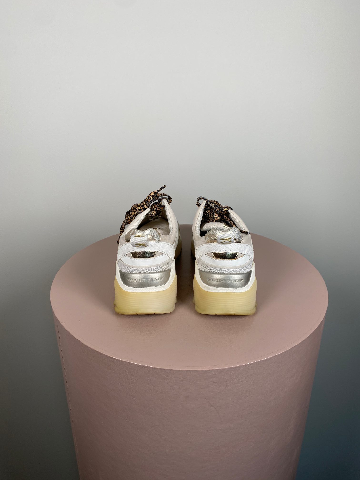 Kurt Geiger str. 38 <br/> lyse sneakers - Billede 3