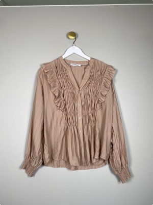 Co'Couture str. XL <br/> beige bluse med flæser
