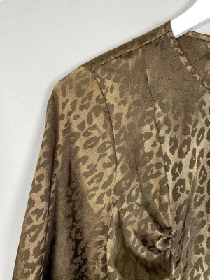 East str. M <br/> leopardmønstret kjole