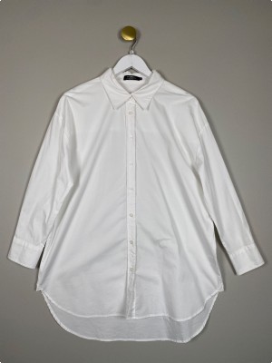 Kit Karnaby str. 42 <br/> hvid skjorte