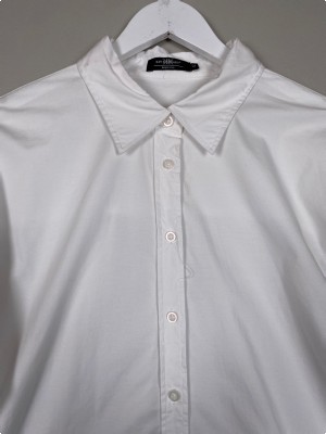Kit Karnaby str. 42 <br/> hvid skjorte