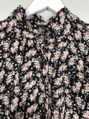 Soulmate str. XL <br/> blomstret skjorte
