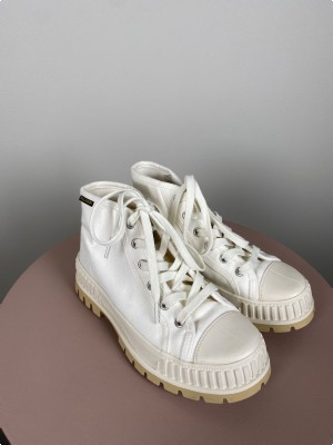 Palladium str. 36 <br/> råhvid canvas støvle