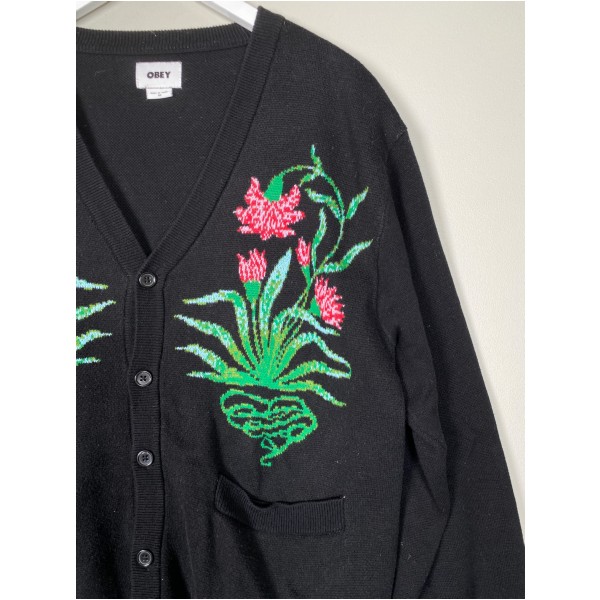 Obey str. M <br/> sort cardigan med blomster - Billede 2