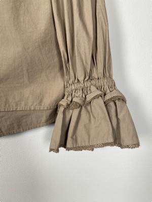 By Malene Birger str. 34 <br/> mørk beige bluse