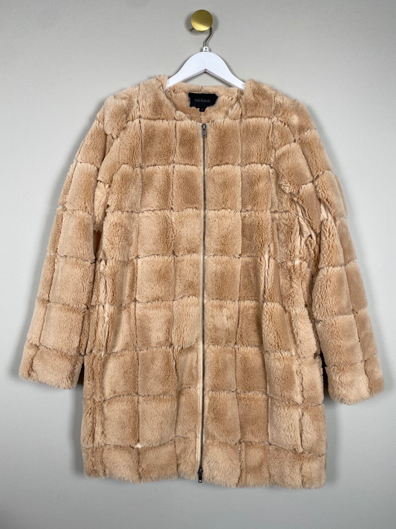 Soft Rebels str. M <br/> lys lignende pels jakke