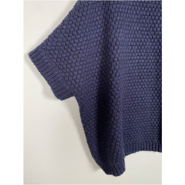 Furst str. M/L <br/> strik poncho med pels - Billede 3