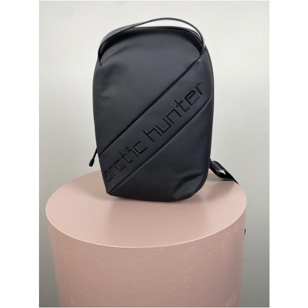 Arctic Hunter sort crossbody taske
