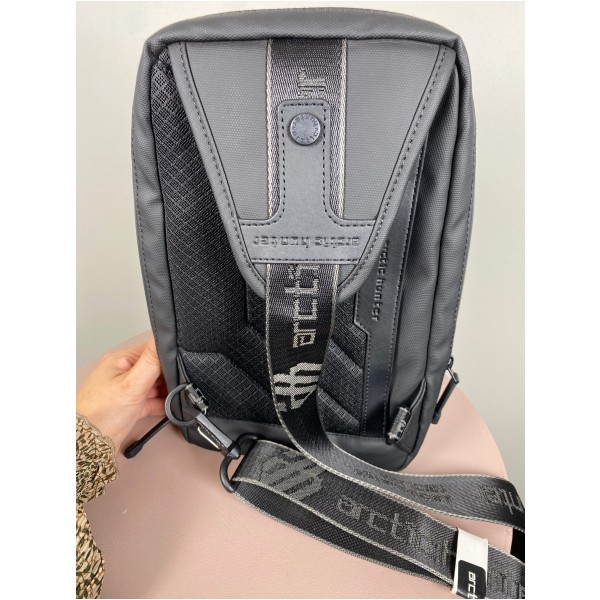 Arctic Hunter sort crossbody taske - Billede 4