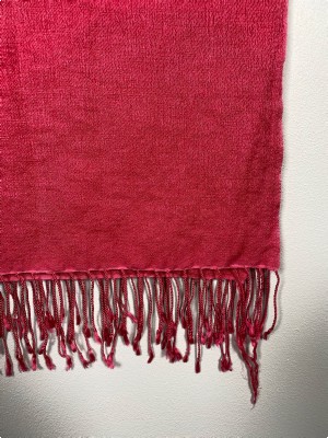 pink tørklæde <br/> i cashmere og silke