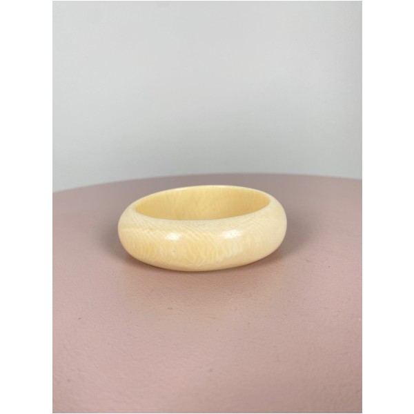 Armbånd <br/b> i ben i lys