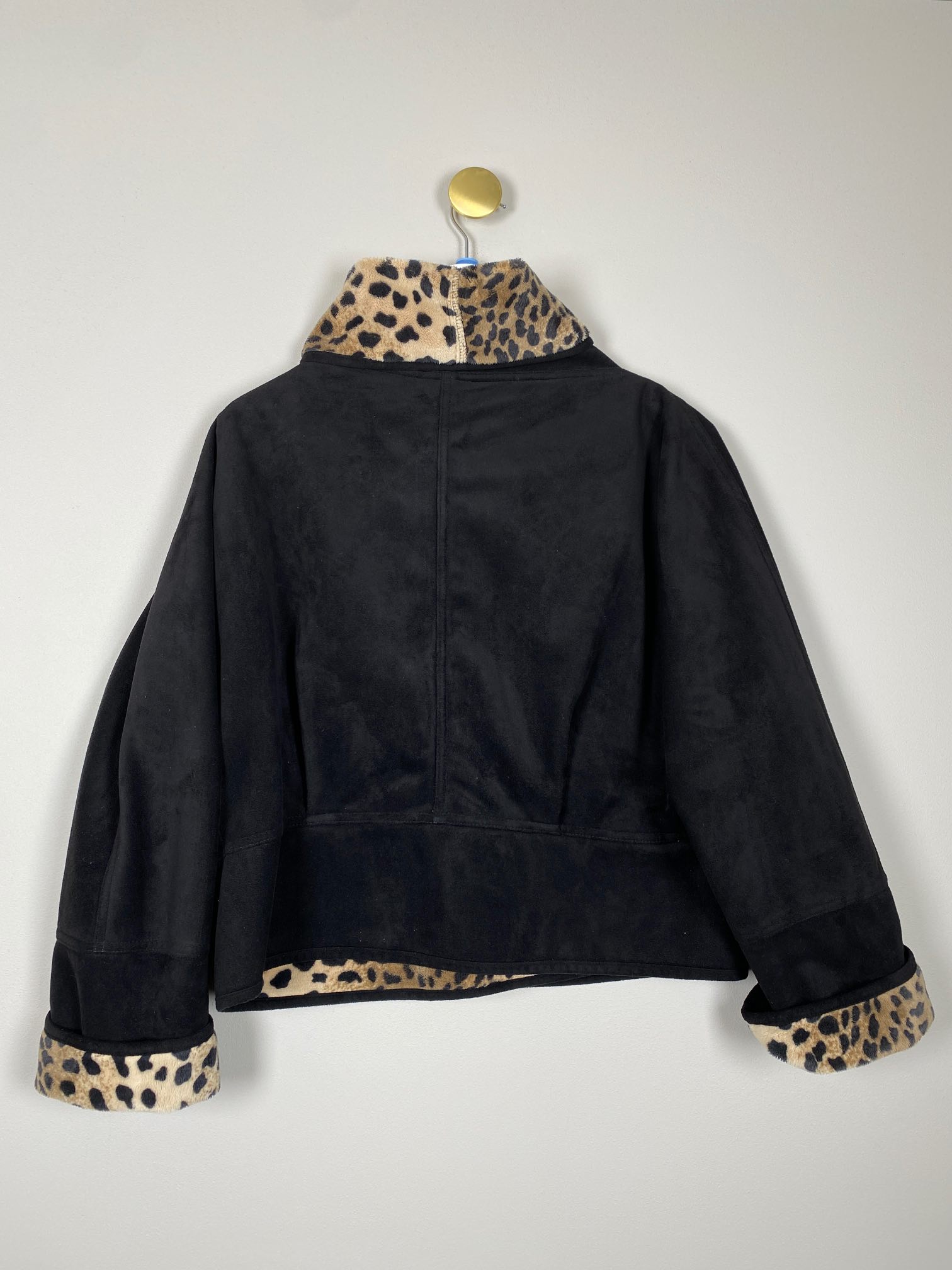 Bitte Kai Rand str. L <br/> jakke med leopardprint på krave og ærmer - Billede 3