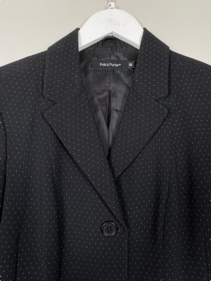Pret a Porter str. 36 <br/> sort blazer med små prikker