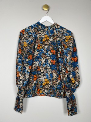 Vero Moda str. S <br/> blomster mønstret bluse