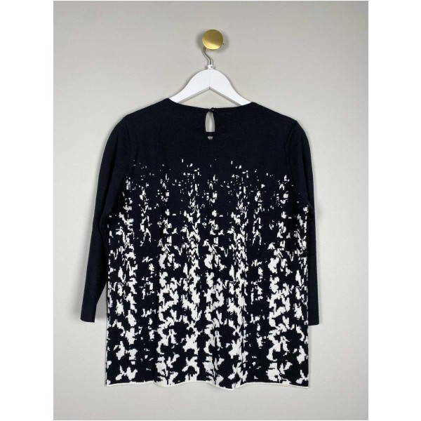 Sort bluse str. M <br/> med hvidt mønster - Billede 3