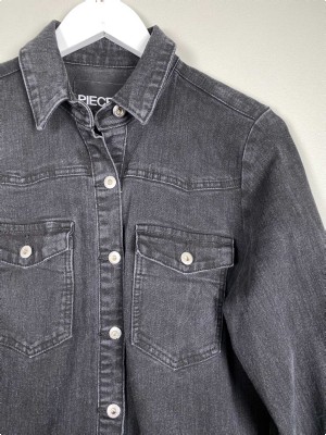 Pieces str. M <br/> sort denimkjole