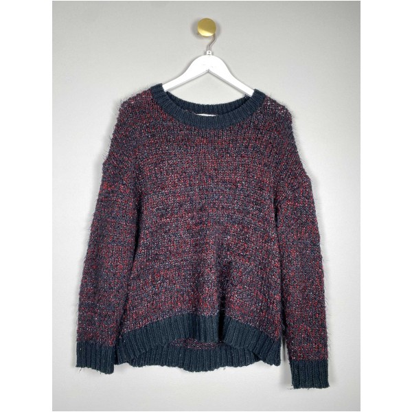 CoCouture str. M <br/> sort strik med røde tråde