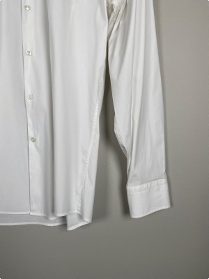 Hugo Boss str. 42 <br/> hvid skjorte