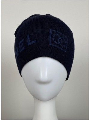 Chanel str. onesize <br/> sort hue med logo