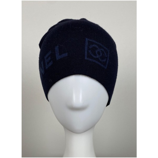 Chanel str. onesize <br/> sort hue med logo