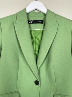 Zara str. 38 <br/b> grøn jakke