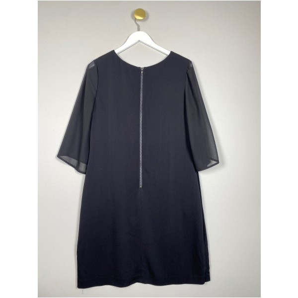 Sand str. 40 <br/> sort kjole med transparente ærmer - Billede 3