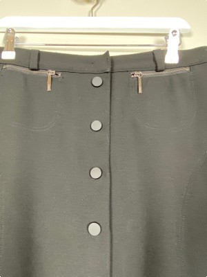 Armani Jeans str. 42 <br/> sort nederdel med knapper