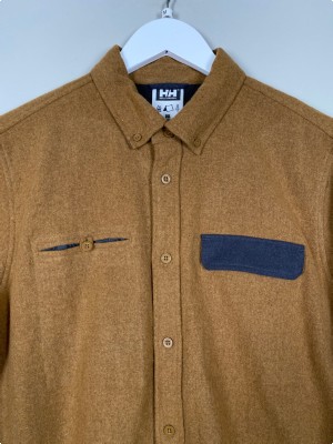 Helly Hansen <br/b> brun skjorte i uldblandning
