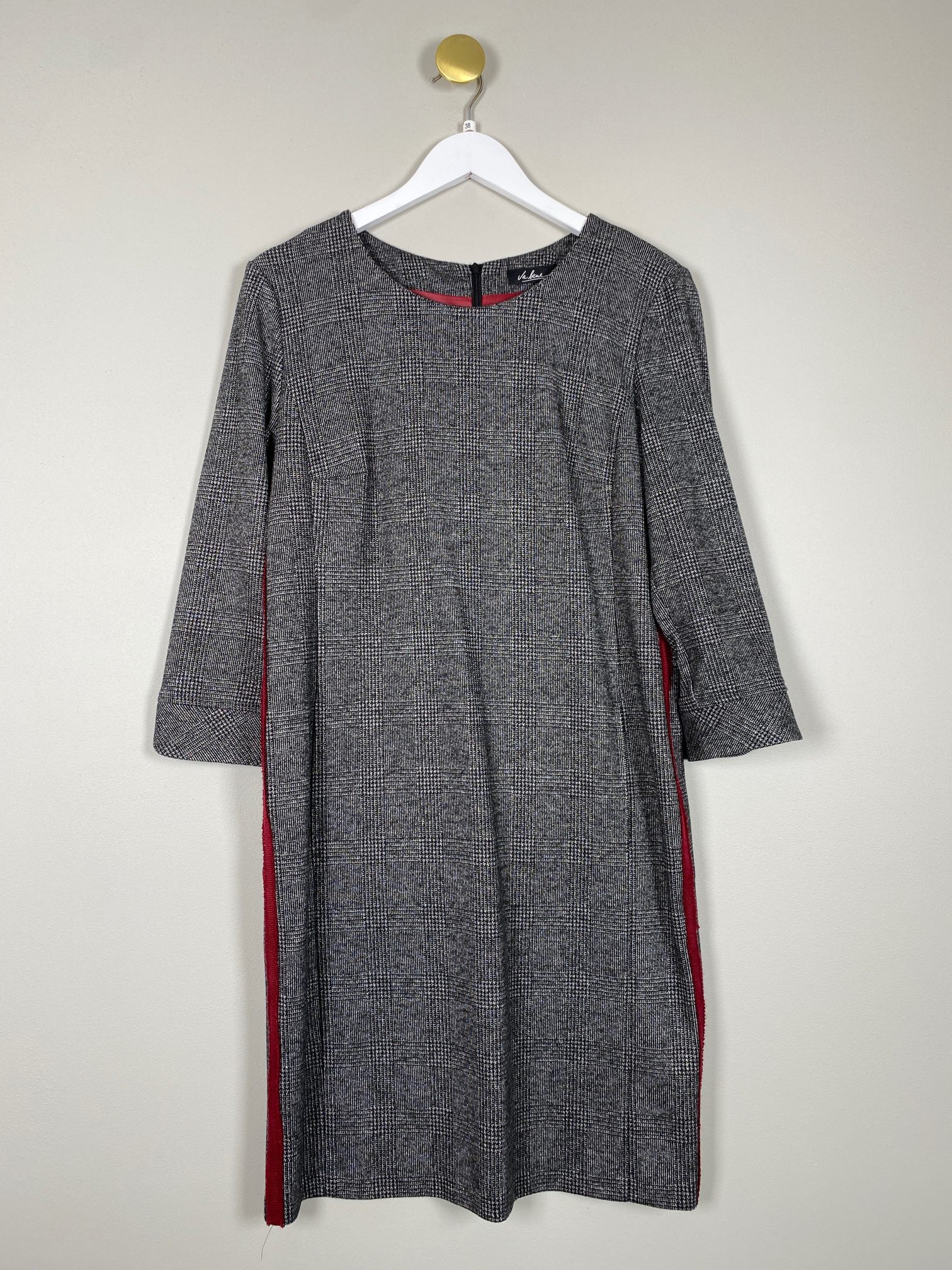Va Bene str. 38 <br/b> ternet mørkegrå kjole