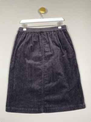 Part Two str. 36 <br/b> sort fløjlsnederdel