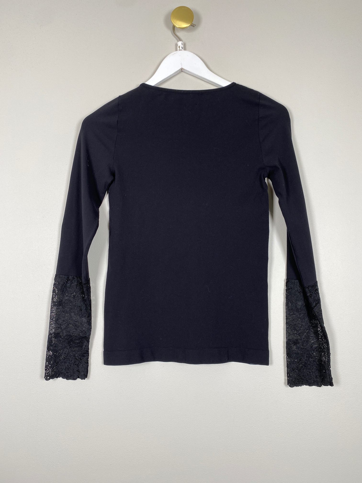 Tim og Simonsen str. S/M <br/b> sort bluse med blondedetaljer - Billede 4