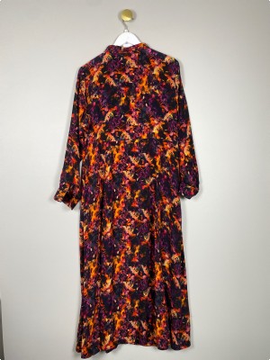 Peace Heart Joy str. S <br/b> blomstret lang kjole